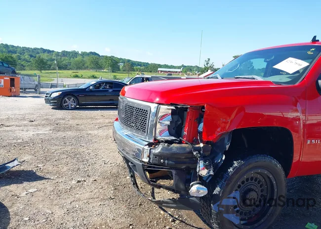 1GCEK14J67Z572382: 42367890