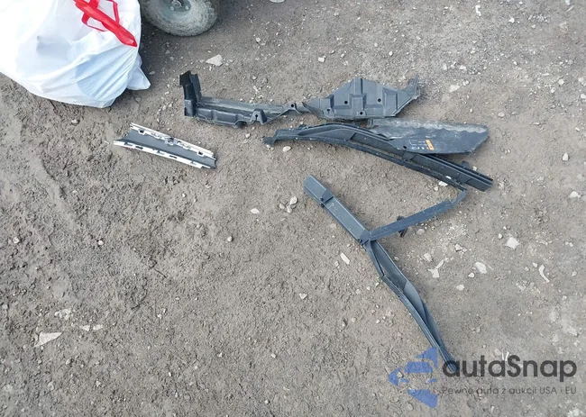 3G1BE6SMXHS581730: 42368031