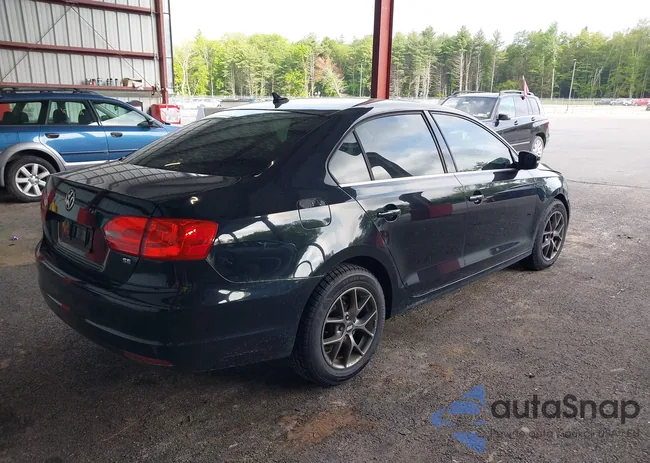 3VWD07AJ3EM293654: 42368041