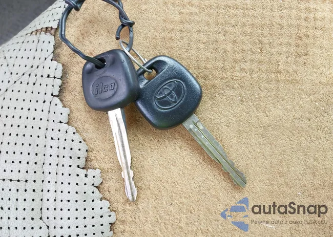 4T1FA38P76U090108: 42369246