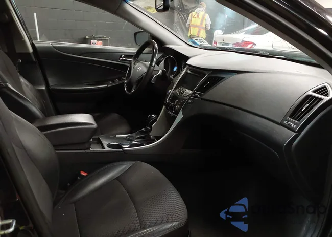 5NPEC4ACXBH213136: 42369279