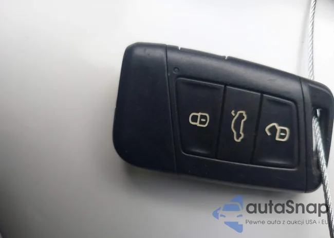 3VW5T7BU6KM147829: 42369302