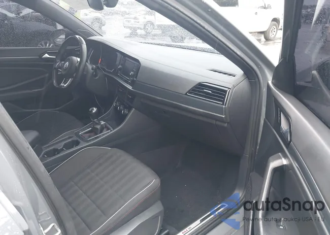 3VW5T7BU6KM147829: 42369302