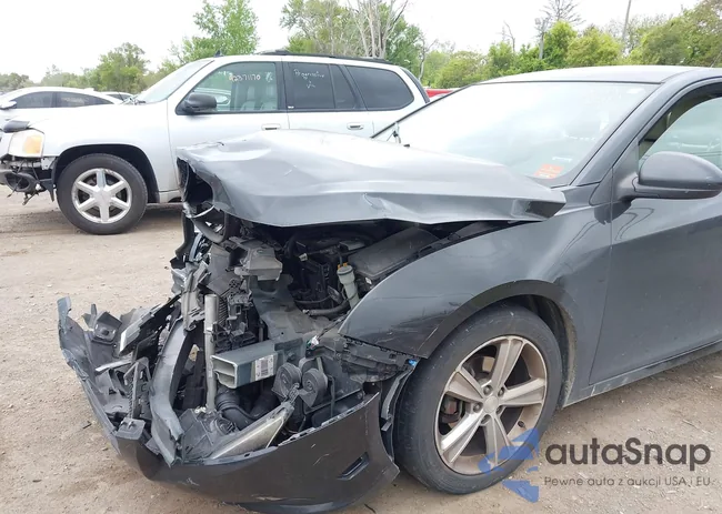 1G1PE5SB4E7321011: 42369346