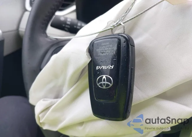 2T3A1RFV2RC421947: 42369402