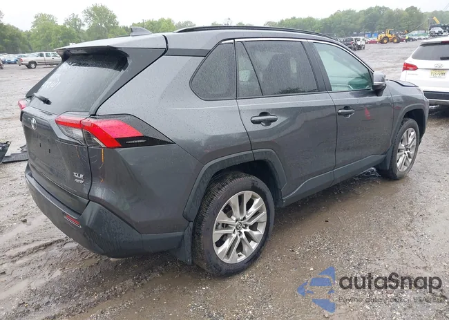 2T3A1RFV2RC421947: 42369402