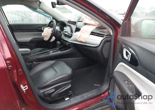 3C4NJDCB9NT180208: 42369421