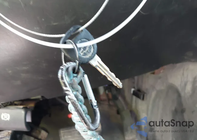 1GCWGFCA3B1150341: 42369547