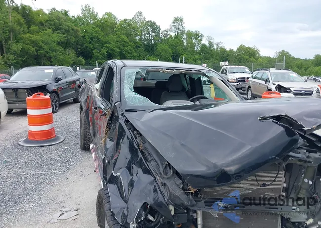 1GCHTBEA2J1152073: 42369609