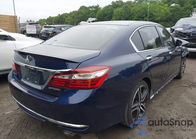 1HGCR2F52HA065358: 42368729