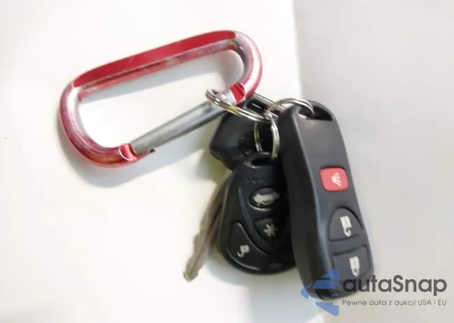 1N6AD0FV3FN721949: 42370108