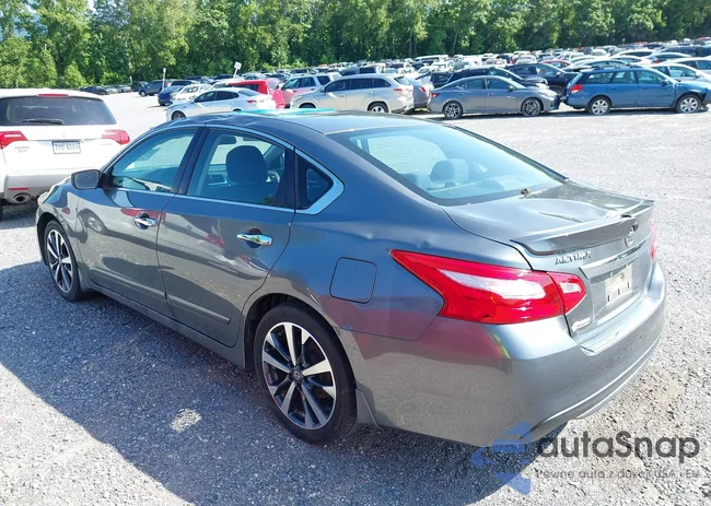 1N4AL3AP9GC223757: 42370200