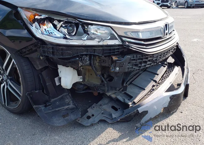 1HGCR2F10HA243331: 42370371