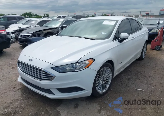 3FA6P0LU5JR208922: 42370377