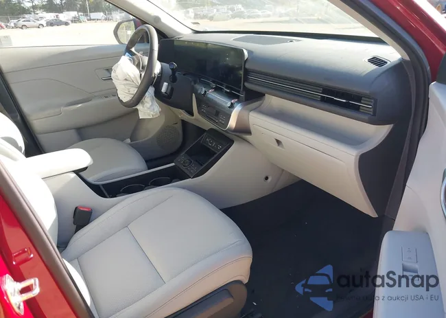 KM8HECA36RU167866: 42370400