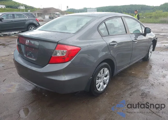 2HGFB2F57CH557993: 42370429