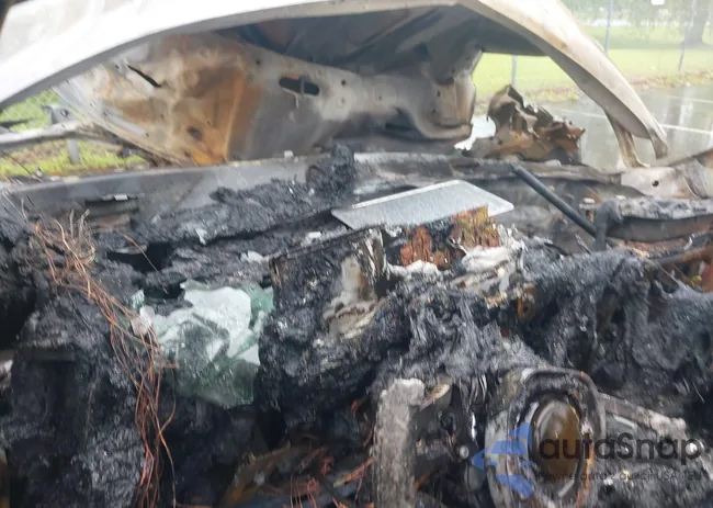 4W5KHNRL7RZ501197: 42370453