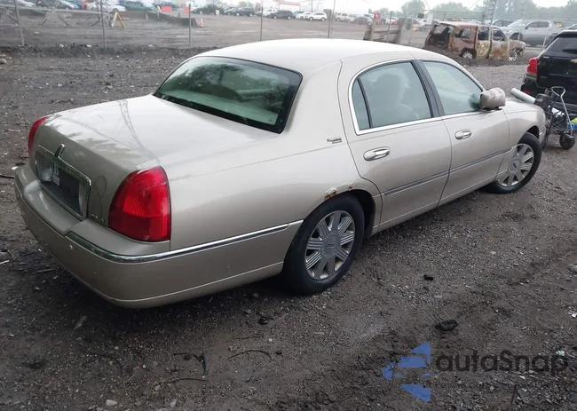 1LNHM82W45Y601827: 42370501