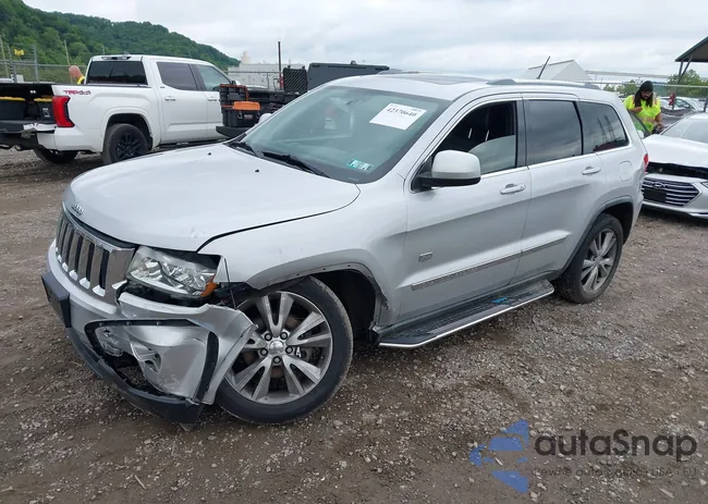 1J4RR4GG0BC645945: 42370640