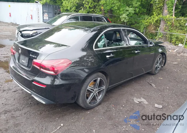 W1K3G4FB4LJ202188: 42370646