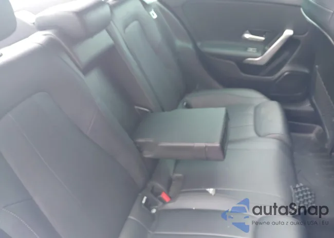 W1K3G4FB4LJ202188: 42370646