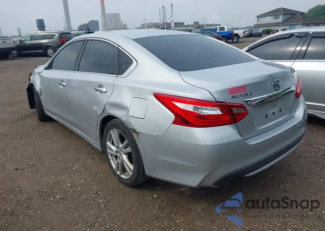 1N4AL3AP9GN352652: 42370019