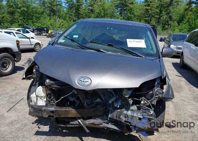 5TDJZ3DC9HS166879: 42370087