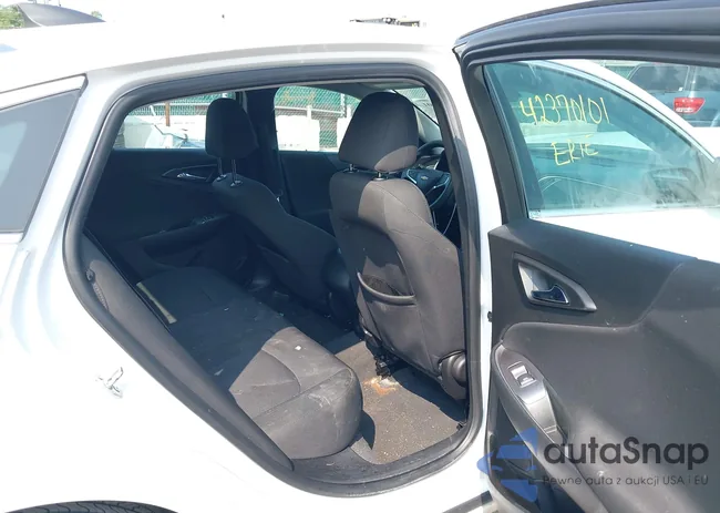 1G1ZB5ST4JF260429: 42370101