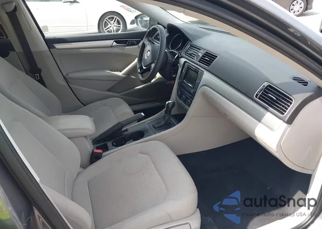 1VWAT7A36GC031403: 42371103