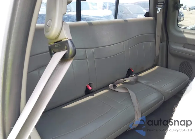 1FTRX17L0YNA98566: 42371151