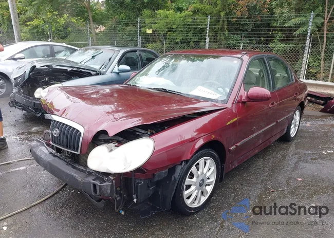 KMHWF35H02A557637: 42371189