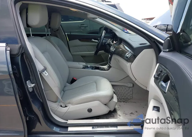 WDDLJ7DB5DA083509: 42371216