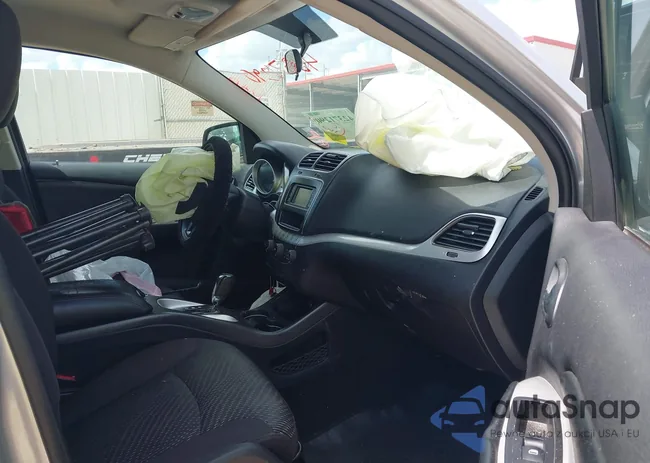 3C4PDCBG5ET144149: 42371290