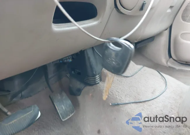 1FTRW08LX3KC83164: 42371330