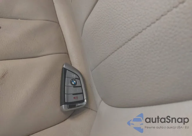 5UXKR0C51F0P02275: 42371454