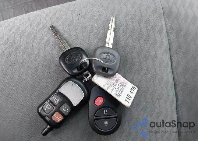 3TMLU4EN4BM069898: 42371500