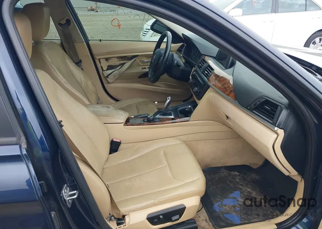 WBA3A5C54DF355588: 42371580