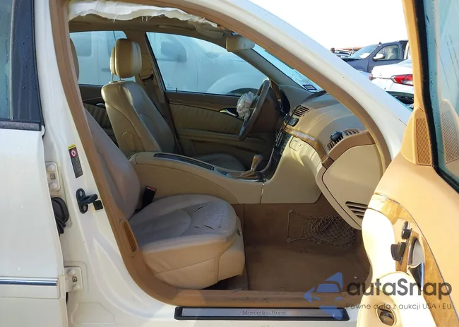 WDBUF72X67B029955: 42371609