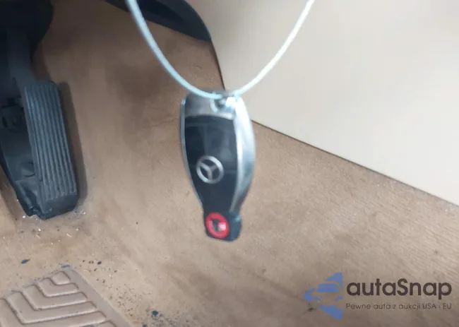 WDBUF72X67B029955: 42371609