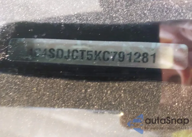 1C4SDJCT5KC791281: 42371617