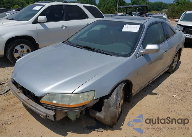 1HGCG31581A025438: 42371624