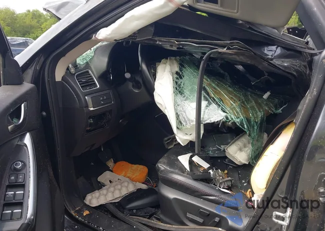 JM3KE4DY2G0763768: 42371639