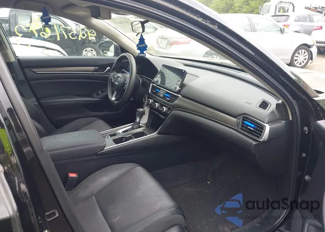 1HGCV1F16JA160837: 42371673