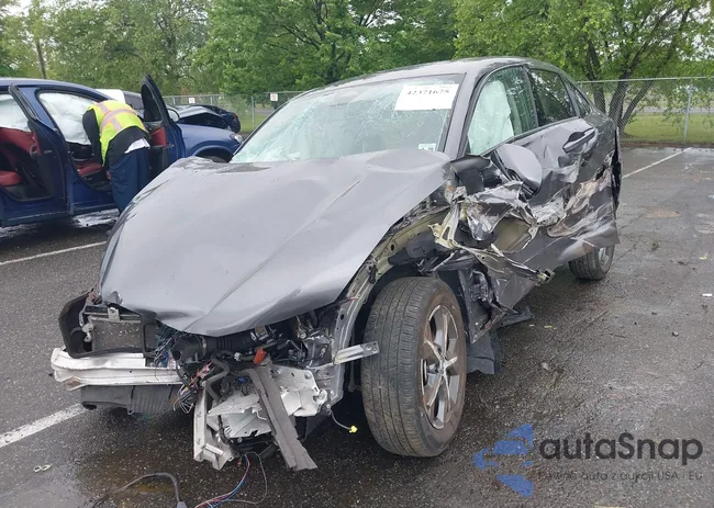 3CZRZ2H77RM777208: 42371675