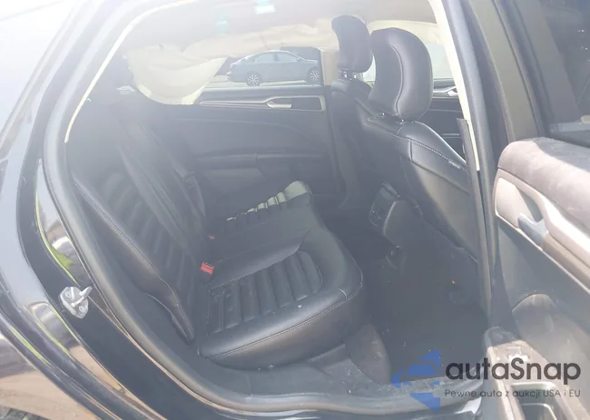 3FA6P0CD8KR181748: 42370740