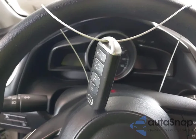 3MZBN1U71JM206009: 42370804