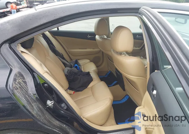 1N4AA5AP1BC855128: 42372161