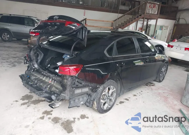 3KPF24AD8LE194334: 42372290