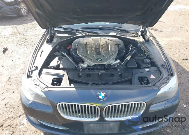 WBAFR9C50BC270209: 42372435