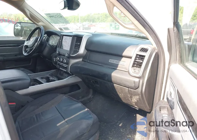 3C6UR5DJ1KG570506: 42372500